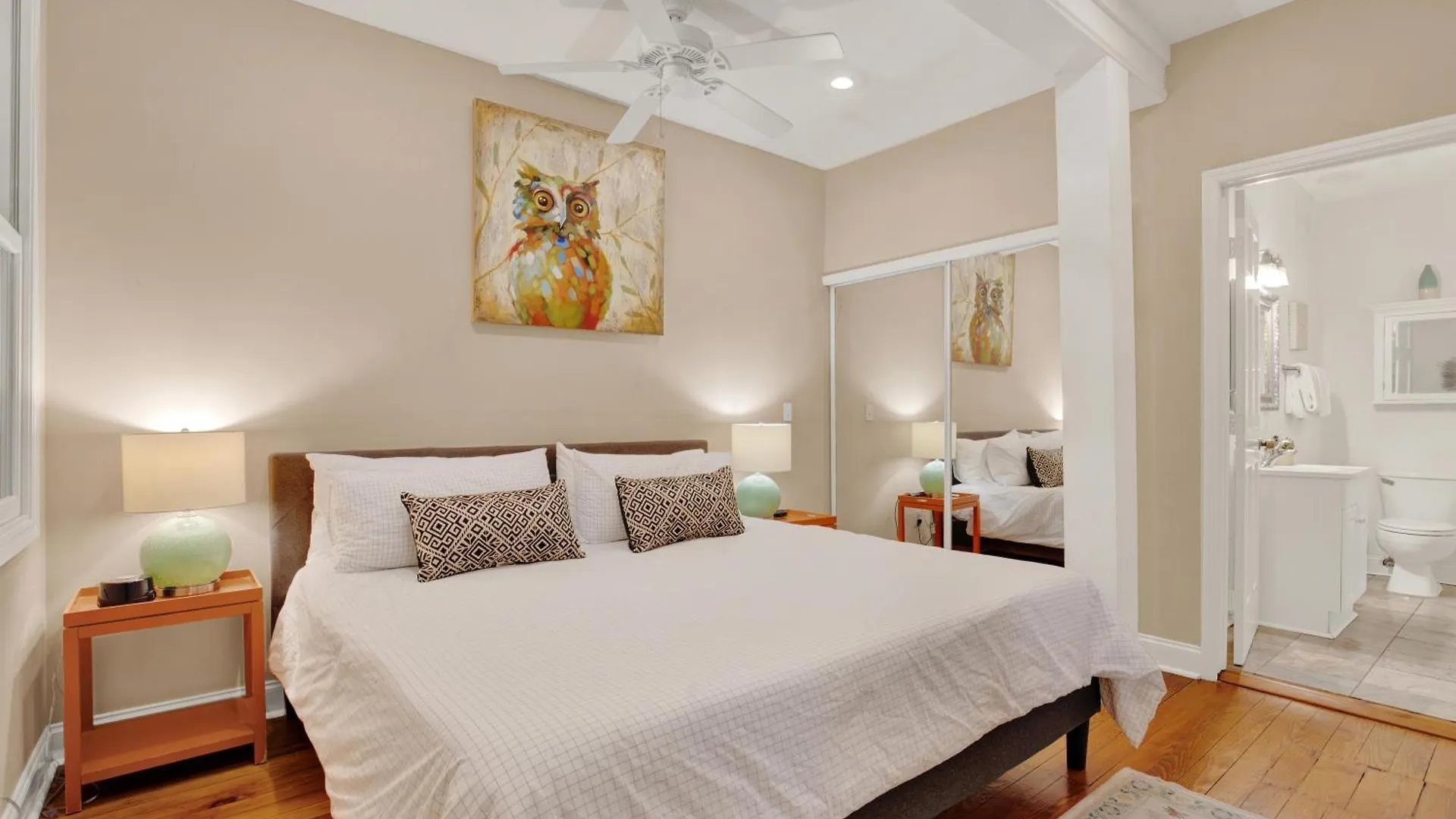 City Market Loft - 4 Bedroom Savannah Holiday home