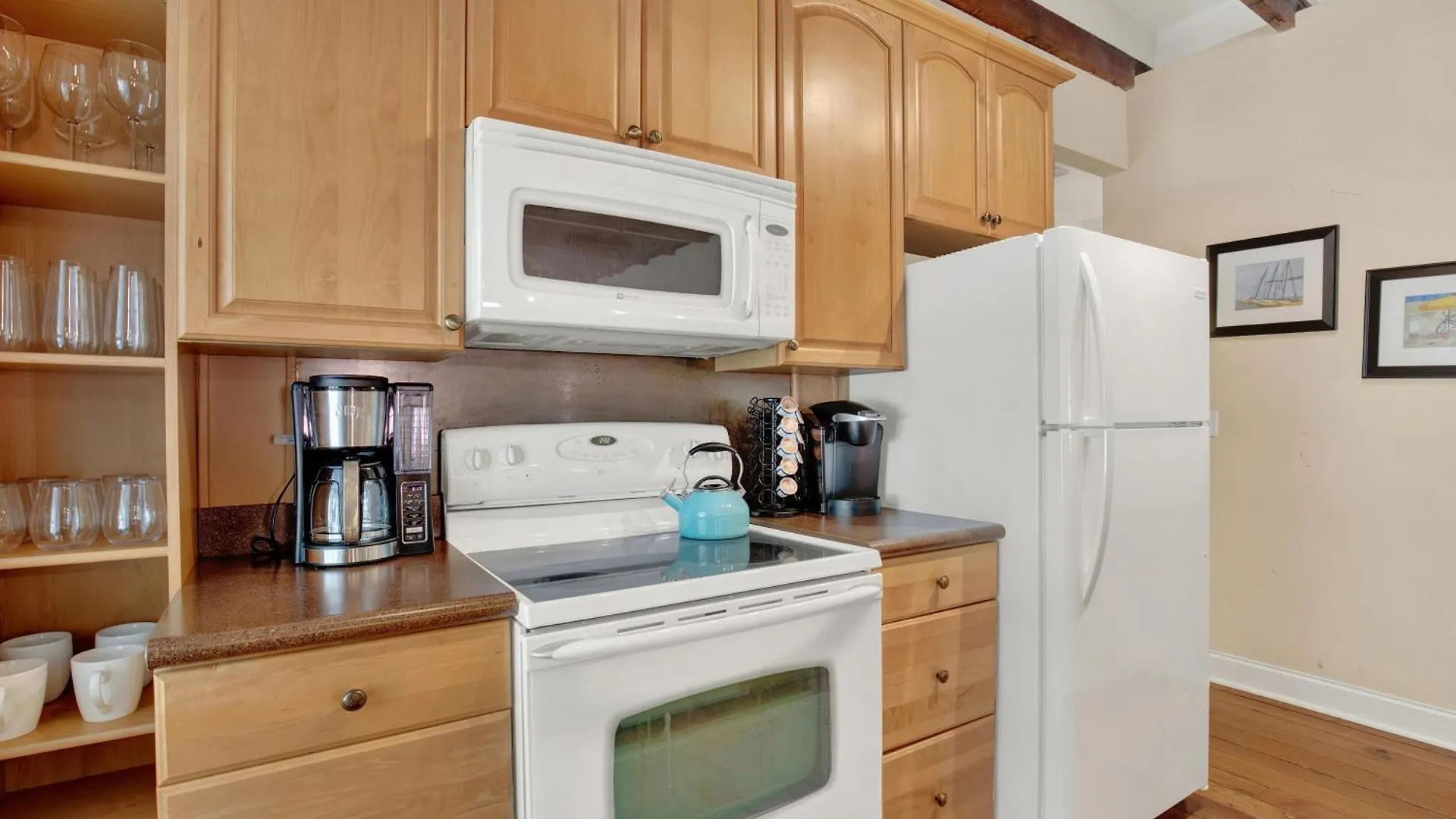 City Market Loft - 4 Bedroom Savannah 0*,  United States