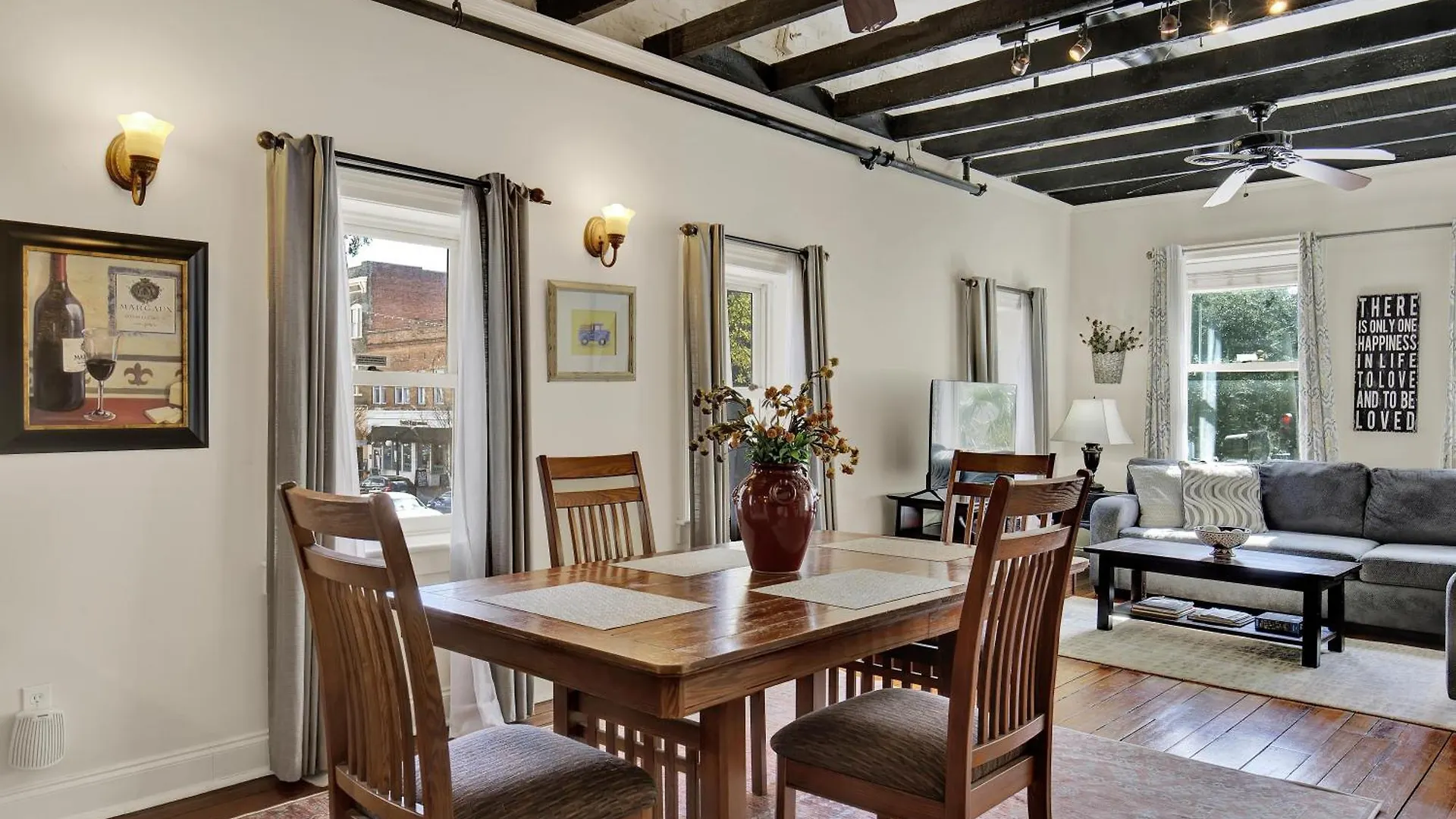 Holiday home City Market Loft - 4 Bedroom Savannah United States