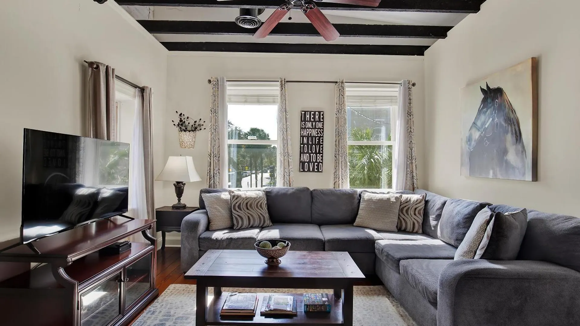 City Market Loft - 4 Bedroom Savannah