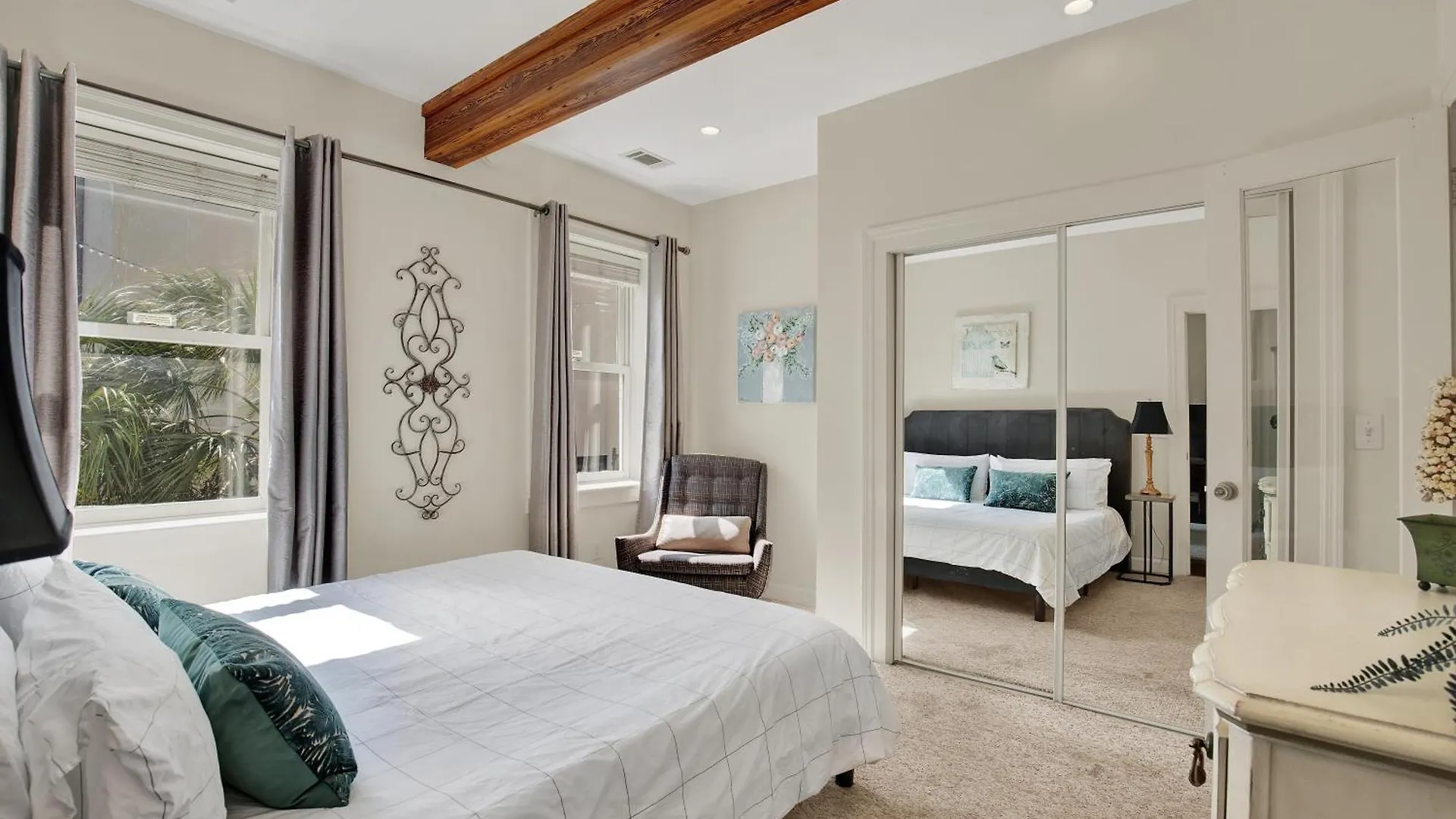 City Market Loft - 4 Bedroom Savannah Holiday home